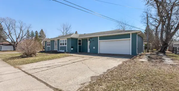 1409 13th Avenue N, Moorhead, MN 56560