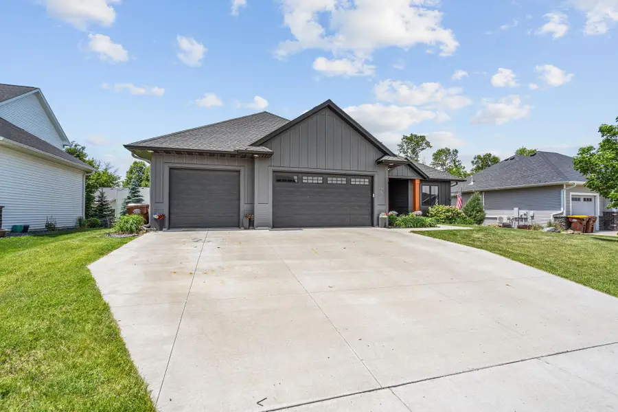702 Eastland Avenue Se, New Prague, MN 56071 - #2