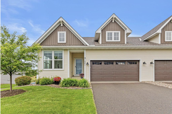 1521 Southpoint Drive, Hudson, WI 54016