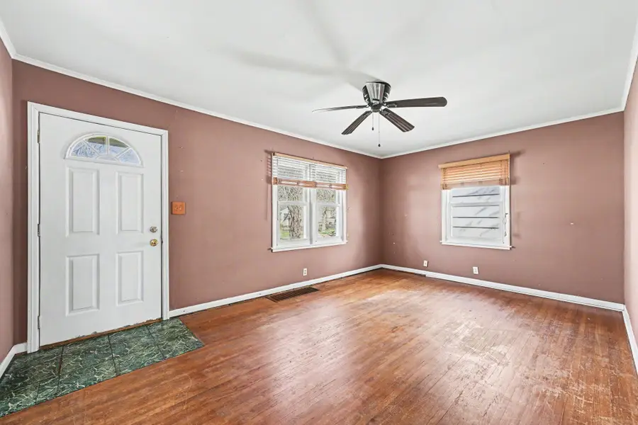 3008 Chowen Avenue N, Minneapolis, MN 55422 - #3
