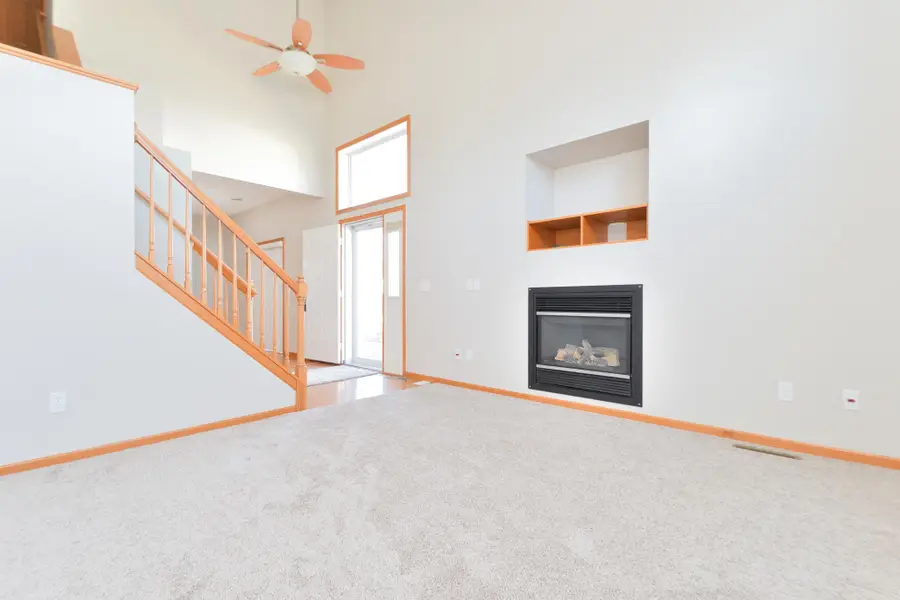 8626 Savanna Oaks Bay #A, Woodbury, MN 55125 - #2