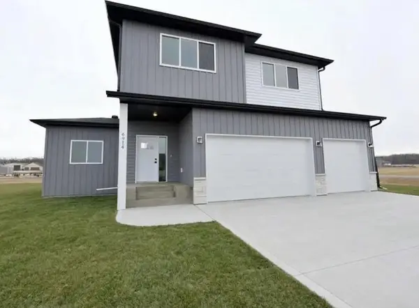 6914 3rd Street Nw, Moorhead, MN 56560