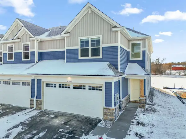 6219 205th Street N, Forest Lake, MN 55025