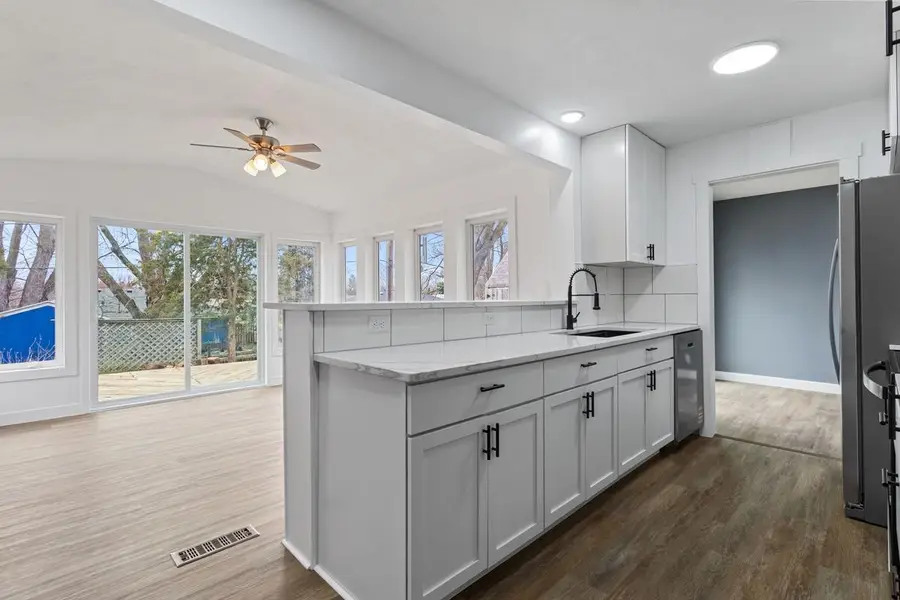 2352 Shoshone Road, Saint Paul, MN 55109 - #2