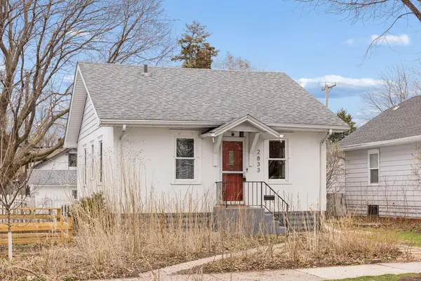 2833 34th Avenue S, Minneapolis, MN 55406