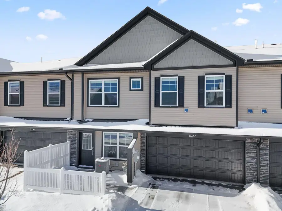 5237 Long Pointe Pass, Woodbury, MN 55129 - #3