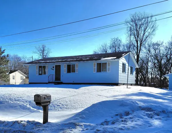 746 Stockdale Road, Saint Paul, MN 55127