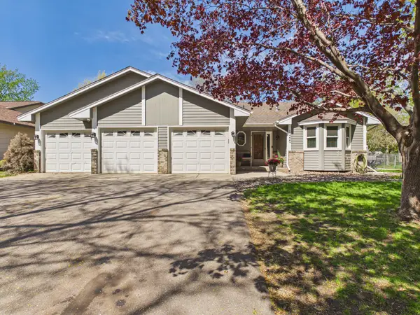 13220 Bittersweet Street Nw, Minneapolis, MN 55448