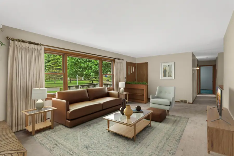 5009 Holiday Road, Minnetonka, MN 55345 - #2