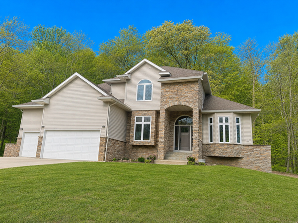 7000 Halifax Lane Nw, Rochester, MN 55901