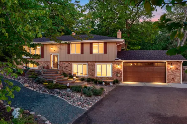 5946 W Bald Eagle Boulevard, Saint Paul, MN 55110