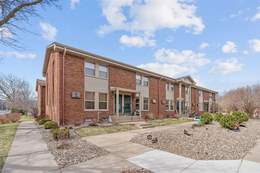 2130 14th Street Nw #2, Saint Paul, MN 55112 - #2