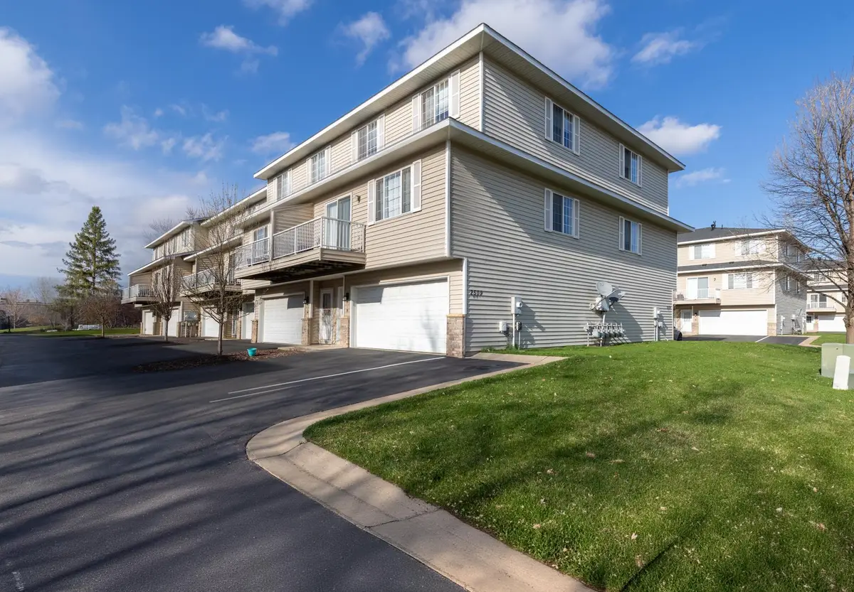 2509 Cobble Hill Court #A, Woodbury, MN 55125 - #1