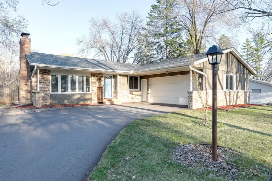 2750 Queensland Lane N, Minneapolis, MN 55447 - #2