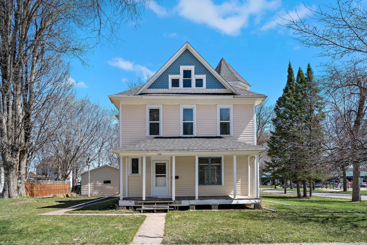 723 3rd Street Sw, Willmar, MN 56201 - #1