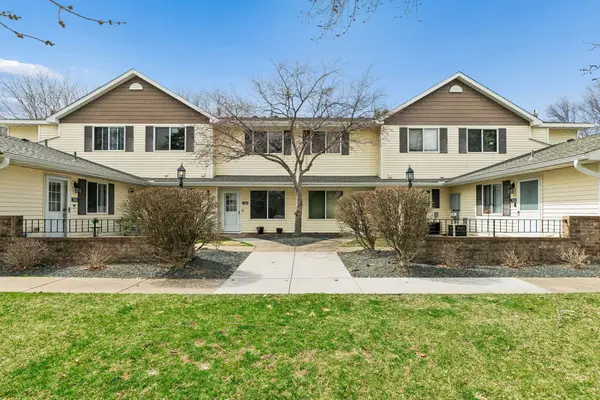 7666 13th Street N, Saint Paul, MN 55128