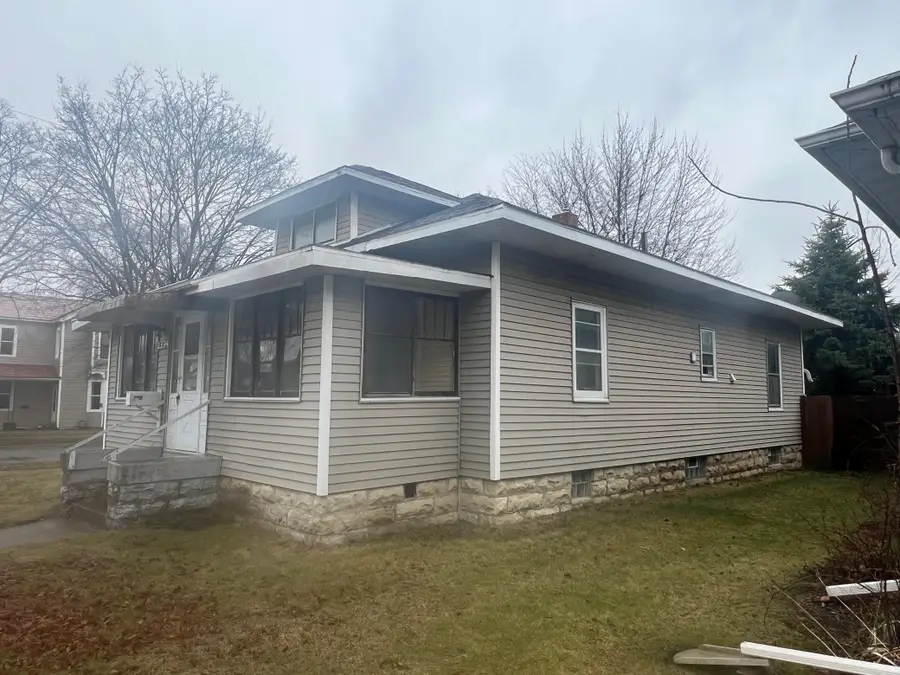 1334 Jackson Street, La Crosse, WI 54601 - #2