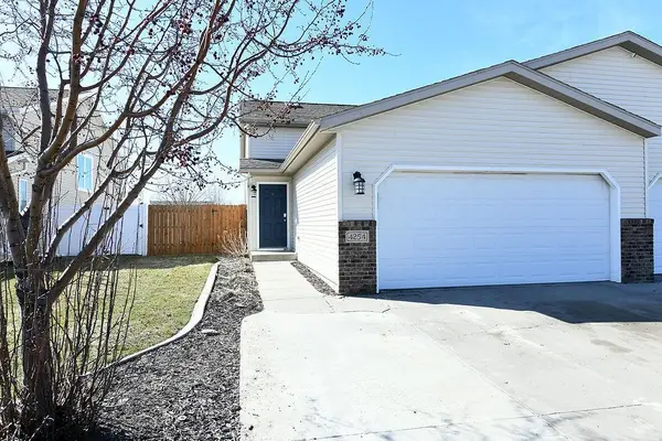 4254 39 1/2 Avenue S, Fargo, ND 58104