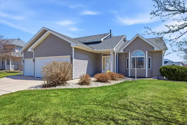 10004 Fallgold Parkway N, Minneapolis, MN 55443