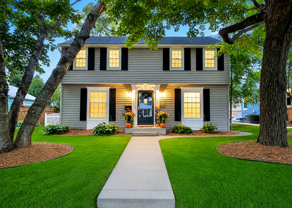 1857 Ford Parkway, Saint Paul, MN 55116