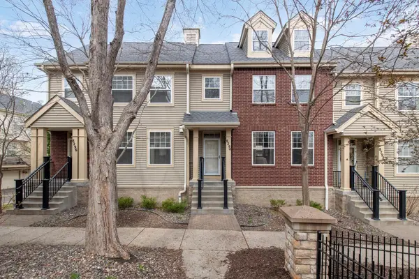 8294 Townsend Drive, Eden Prairie, MN 55344