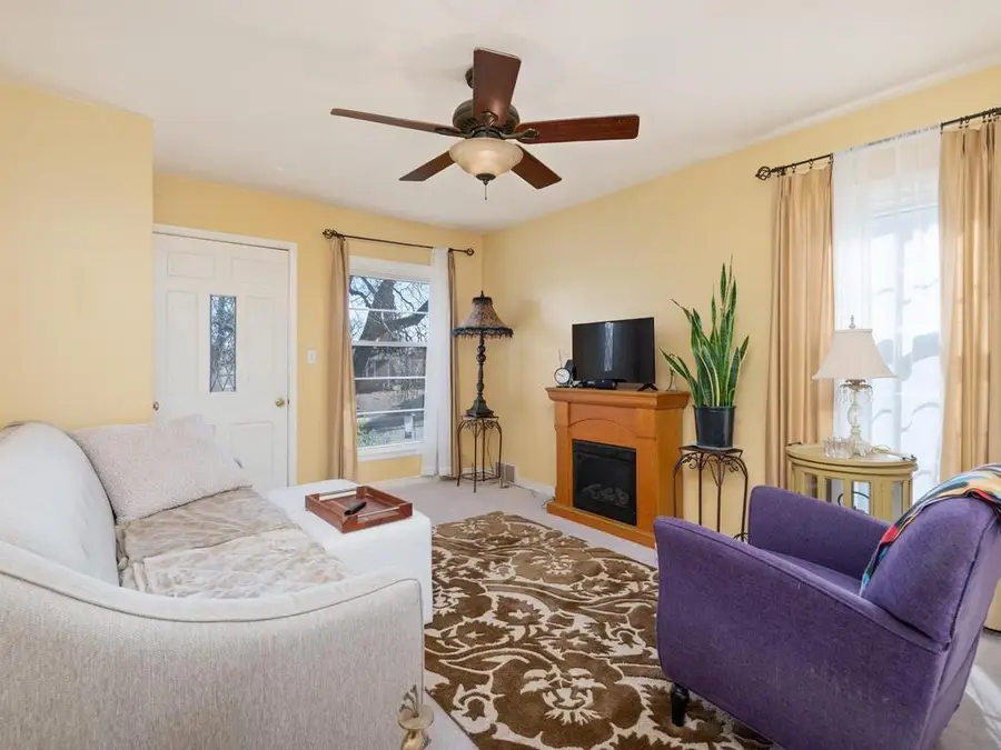 3643 Halifax Avenue N, Robbinsdale, MN 55422 - #3