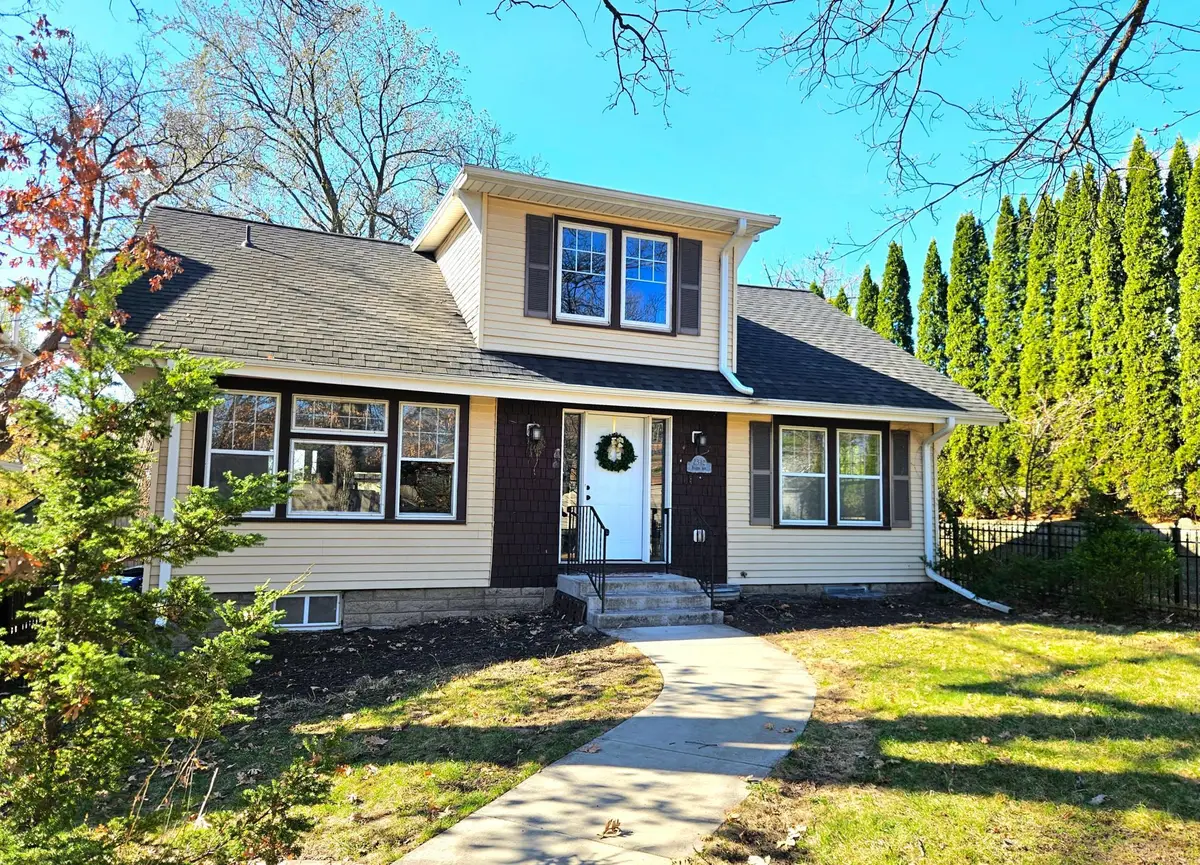 2342 Bourne Avenue, Saint Paul, MN 55108 - #1