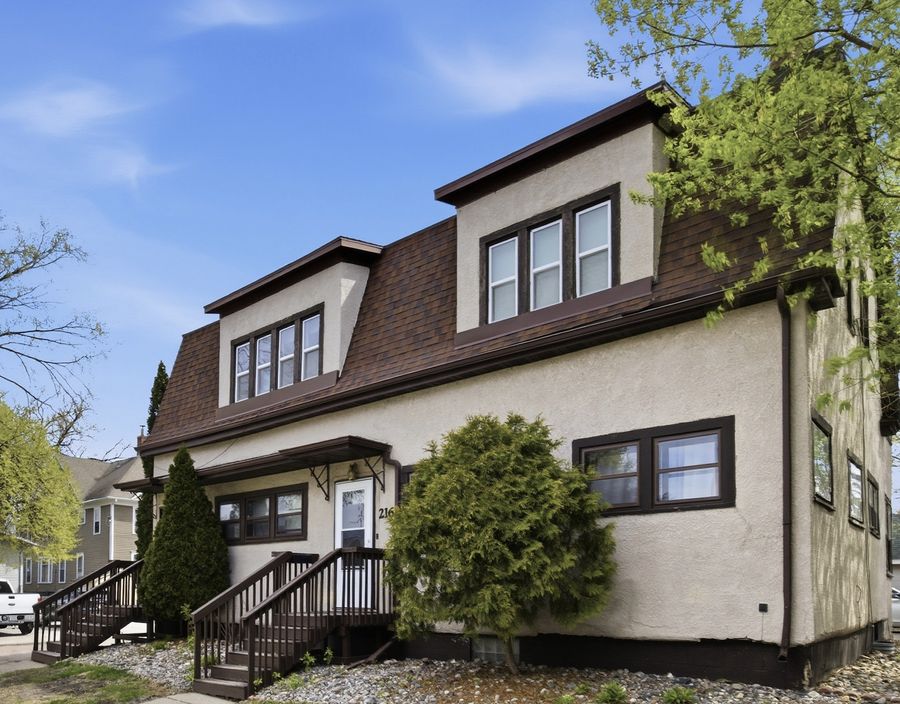 214-216 12th Street S, Fargo, ND 58103 - #2