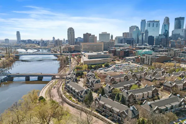 61 4th Avenue N #102, Minneapolis, MN 55401