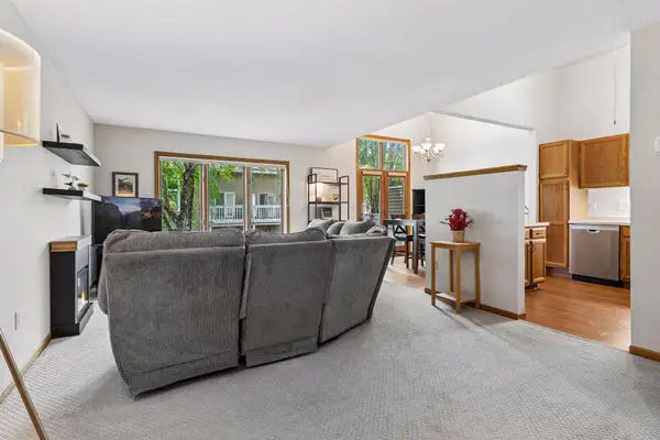 3240 Old Highway 8, Minneapolis, MN 55418