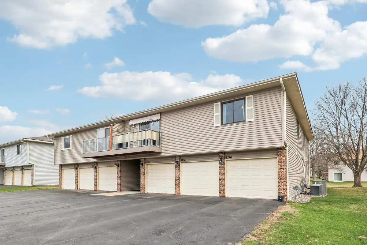 3276 Greenbrier Street, Vadnais Heights, MN 55127 - #1