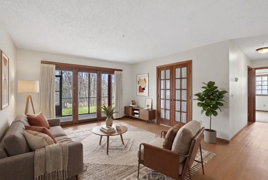 15137 Lesley Lane, Eden Prairie, MN 55346 - #2