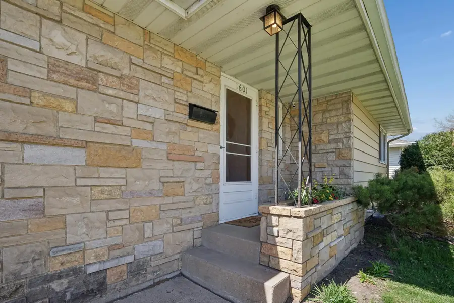 1601 Knight Avenue N, Glencoe, MN 55336 - #2