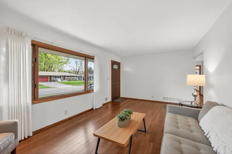 2521 Cedar Avenue, Saint Paul, MN 55110 - #2