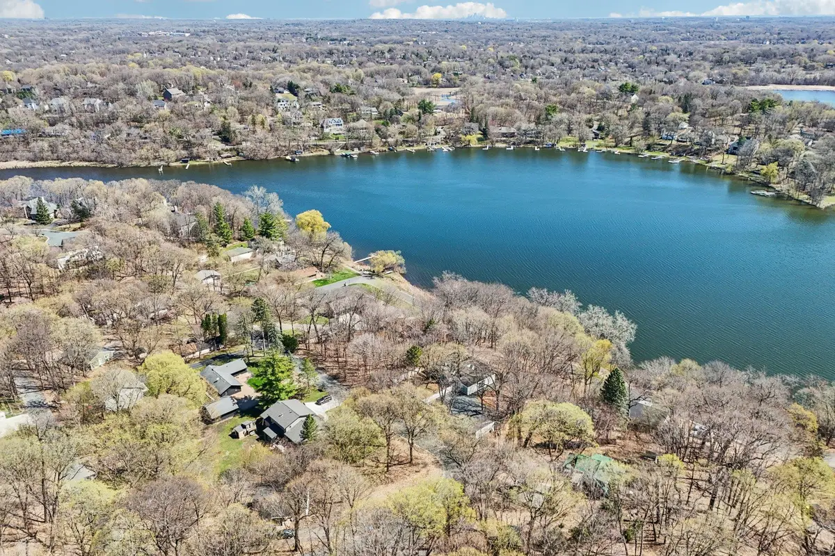 6679 Mohawk Drive, Chanhassen, MN 55317 - #1