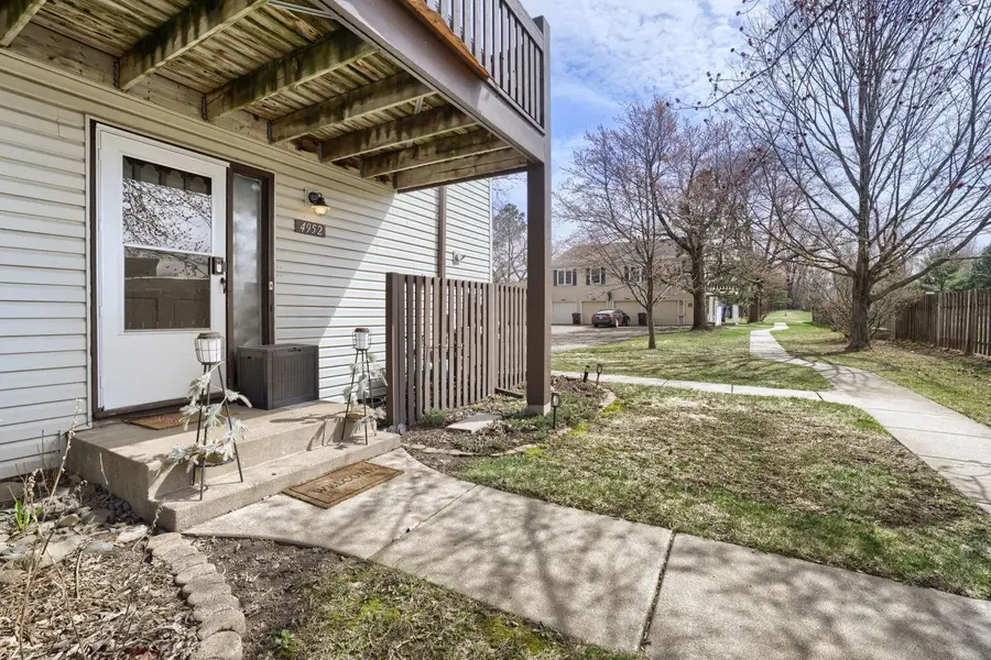 4952 Grenwich Trail N, Oakdale, MN 55128 - #2