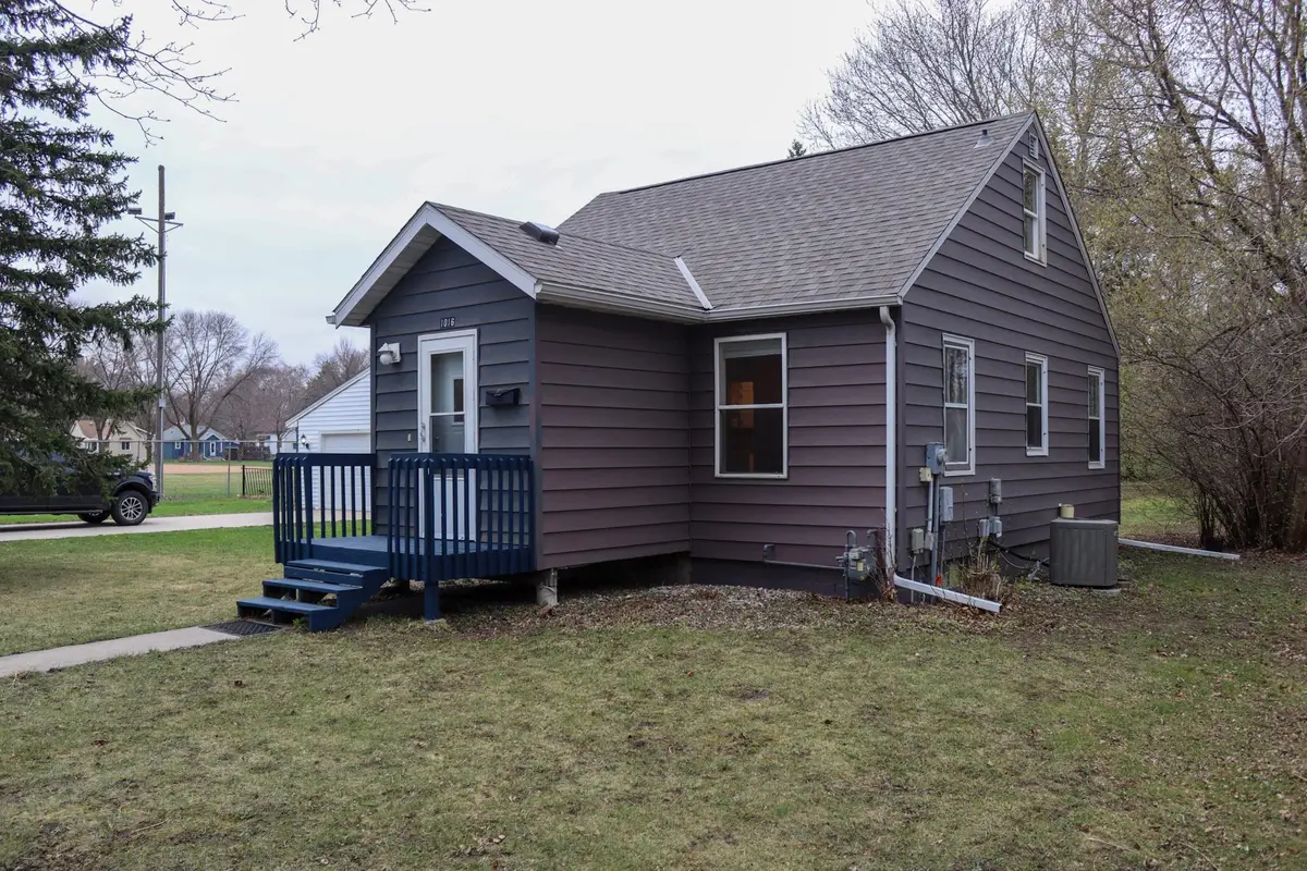 1016 Ella Avenue Nw, Willmar, MN 56201 - #1