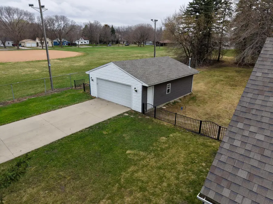 1016 Ella Avenue Nw, Willmar, MN 56201 - #3