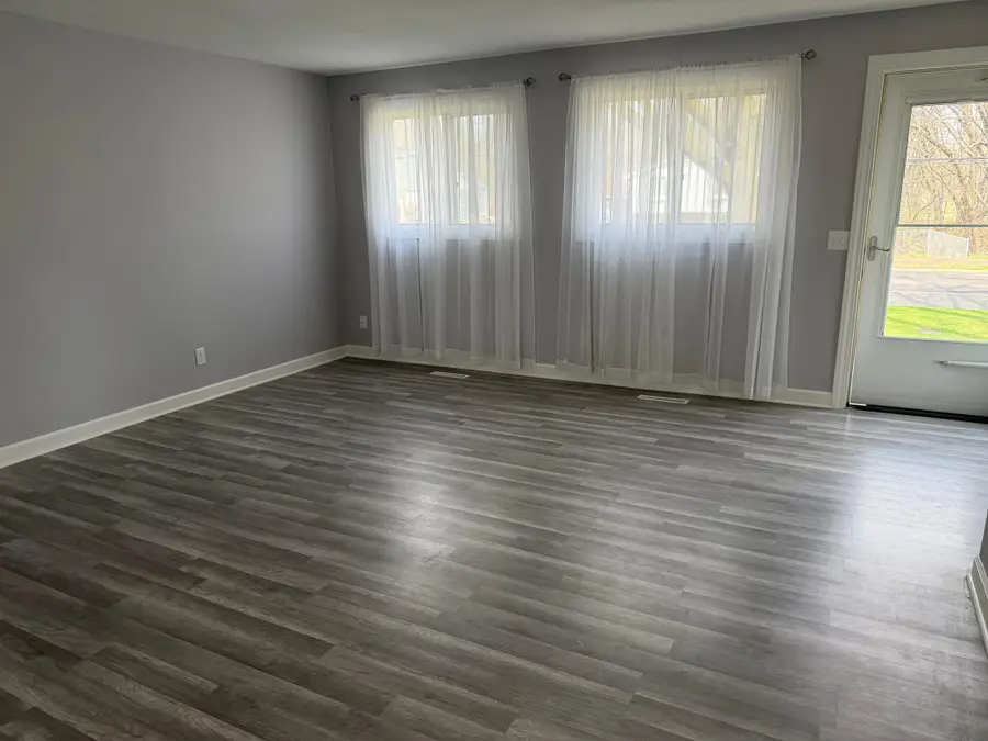 6407 15th Street N, Oakdale, MN 55128 - #3