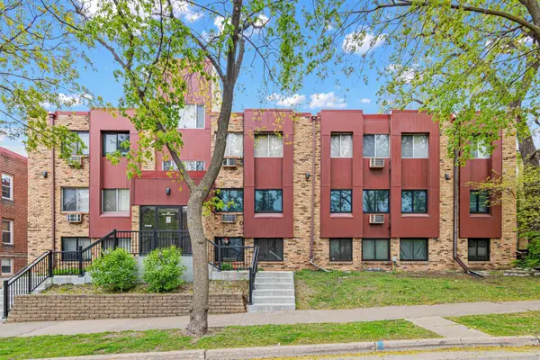 520 Ridgewood Avenue #3, Minneapolis, MN 55403