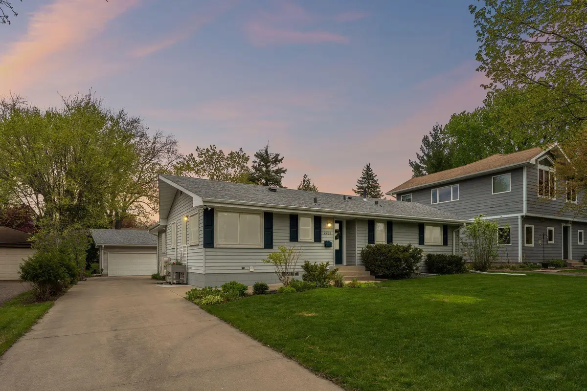 2905 Townview Avenue Ne, Saint Anthony, MN 55418 - #1
