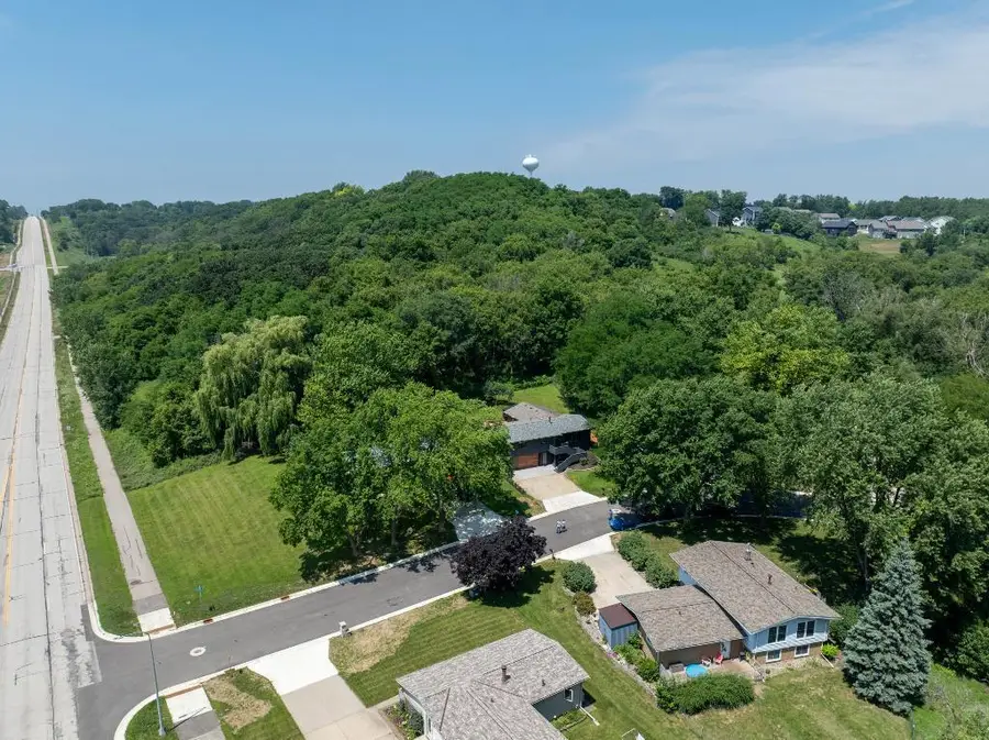 3951 Willow Court Sw, Rochester, MN 55902 - #3