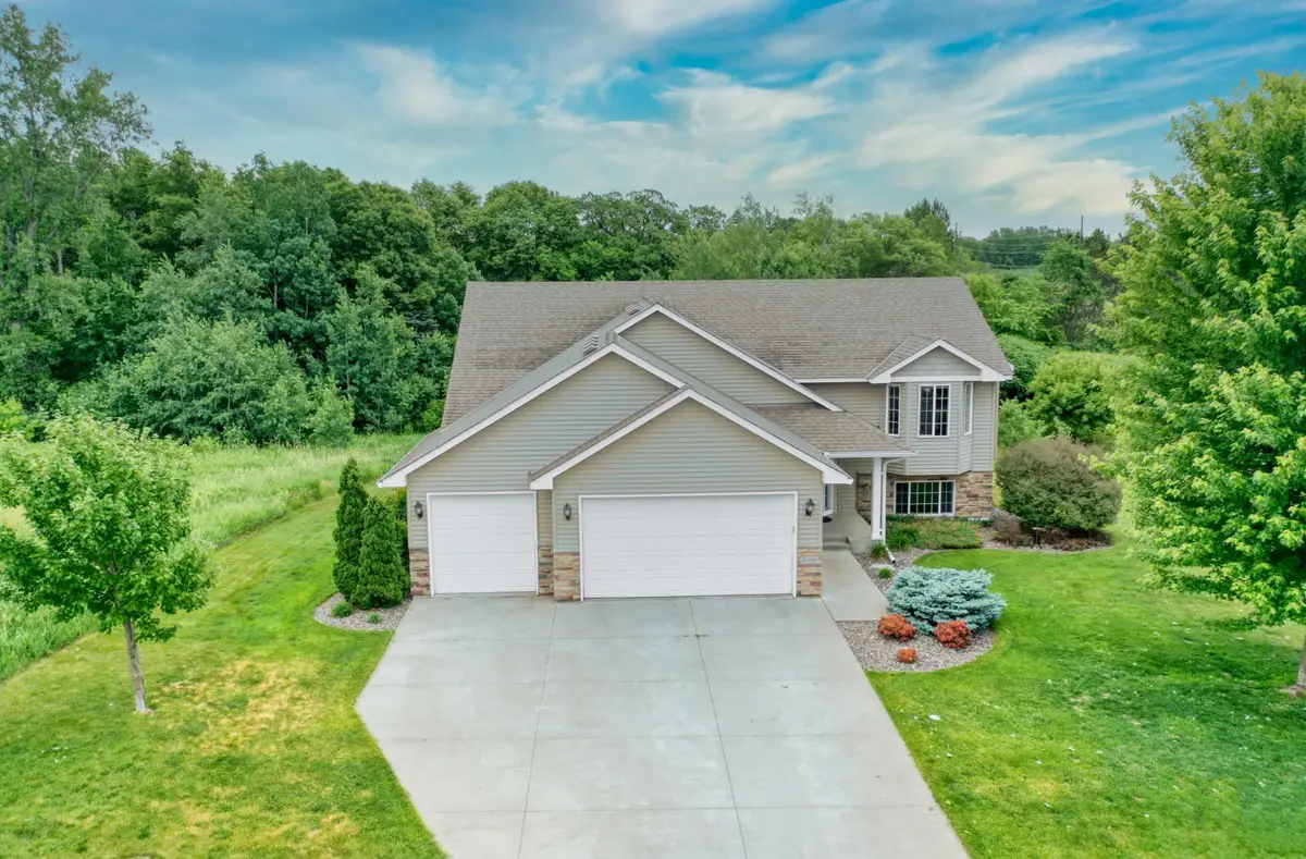 31069 Algonquin Trail, Chisago City, MN 55013 - #1