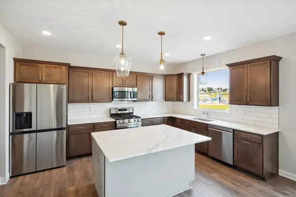 5956 Upper 179th Street W, Lakeville, MN 55044