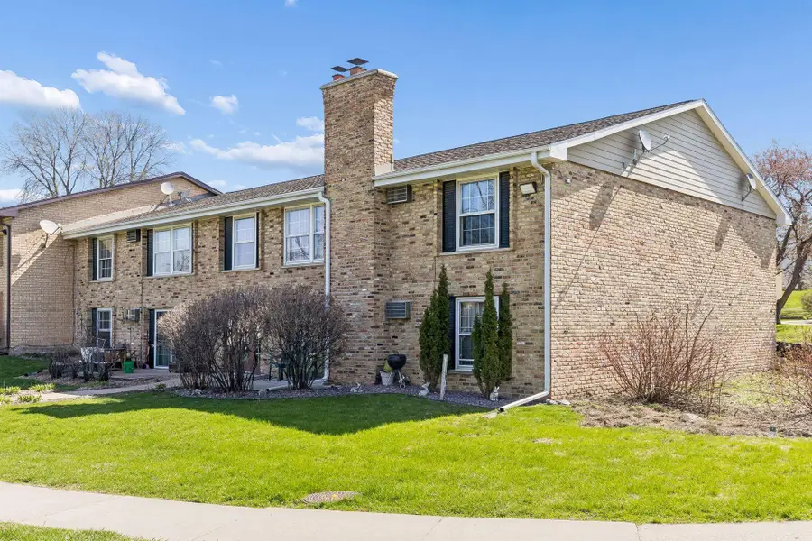 926 Westbrooke Way #8, Hopkins, MN 55343 - #2