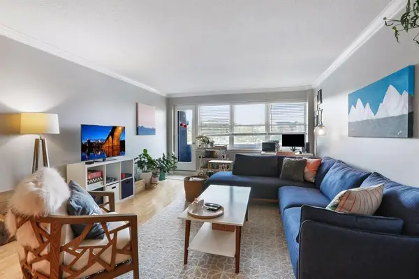 3150 Excelsior Boulevard #405, Minneapolis, MN 55416