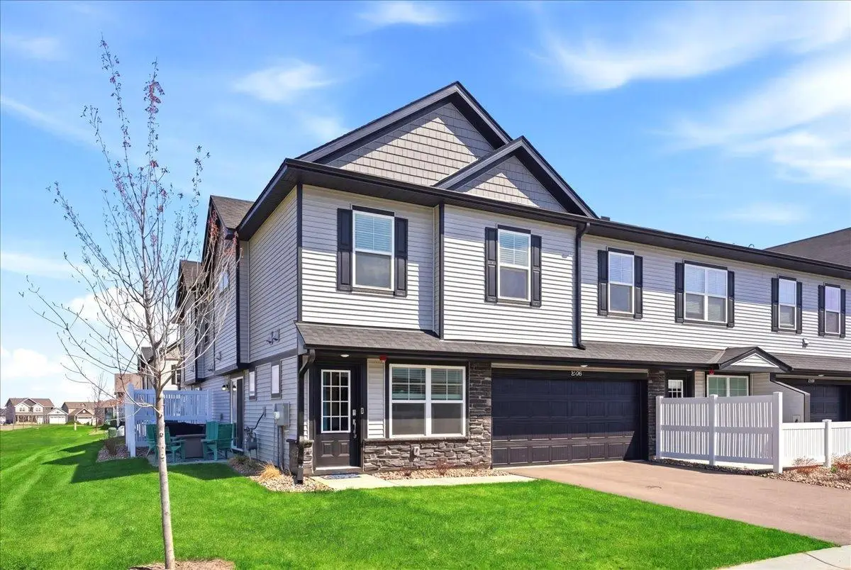 5245 Long Pointe Pass, Woodbury, MN 55129 - #1