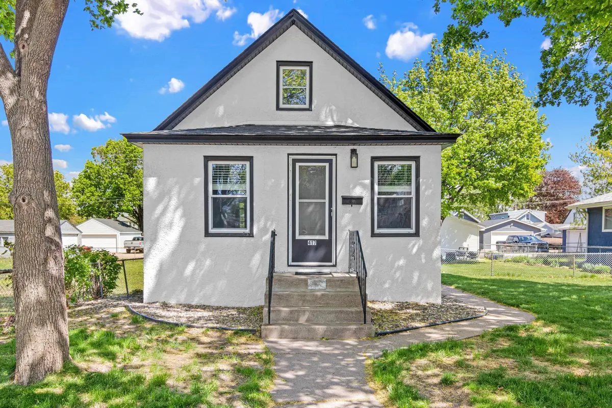 417 10th Avenue S, South Saint Paul, MN 55075 - #1