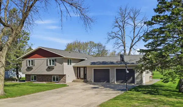 225 10th Street Se, Wells, MN 56097