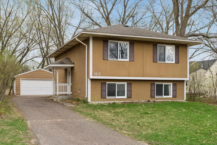 112 Mcgregor Avenue N, Mahtomedi, MN 55115 - #2
